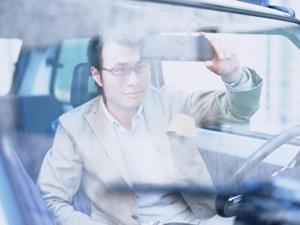 普通車と軽自動車のメリットについて