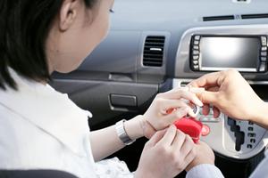 東京の運転手に任せて今より快適な生活を。